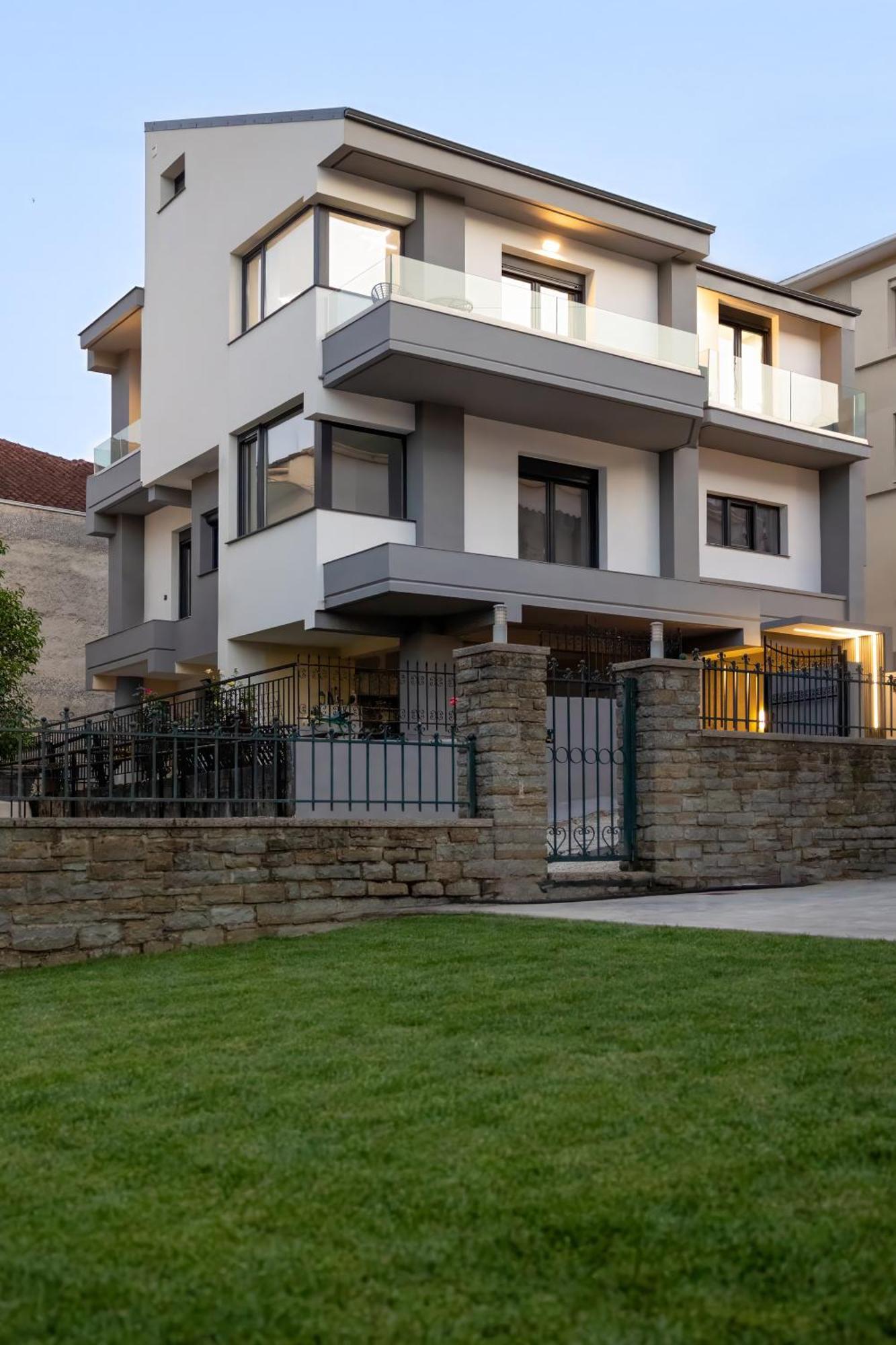 Odyss Apartment *